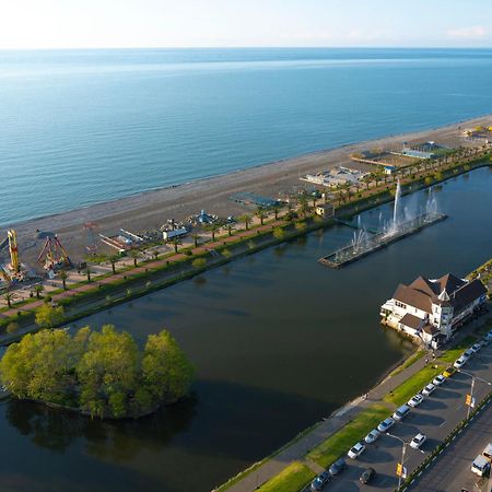 Seaside Resort In New Orbi Twins Batum Dış mekan fotoğraf