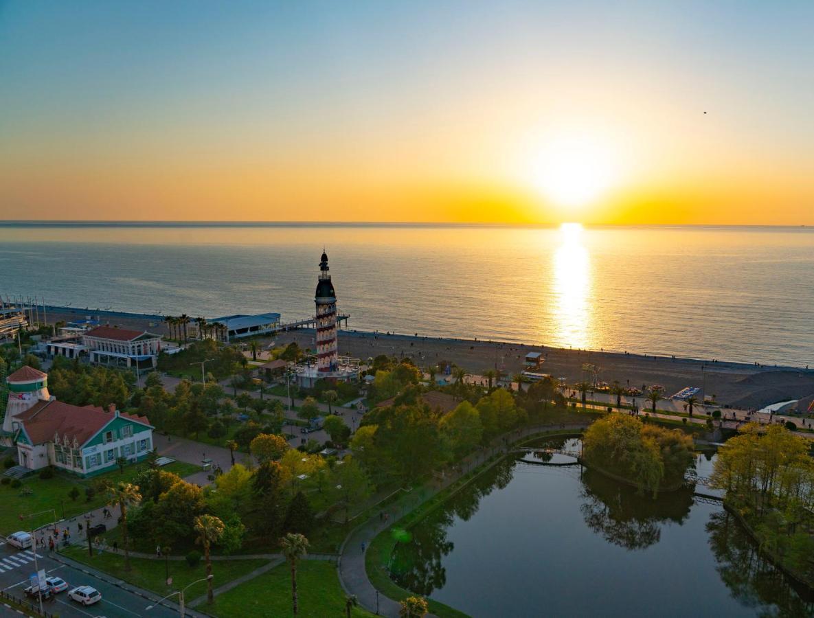 Seaside Resort In New Orbi Twins Batum Dış mekan fotoğraf